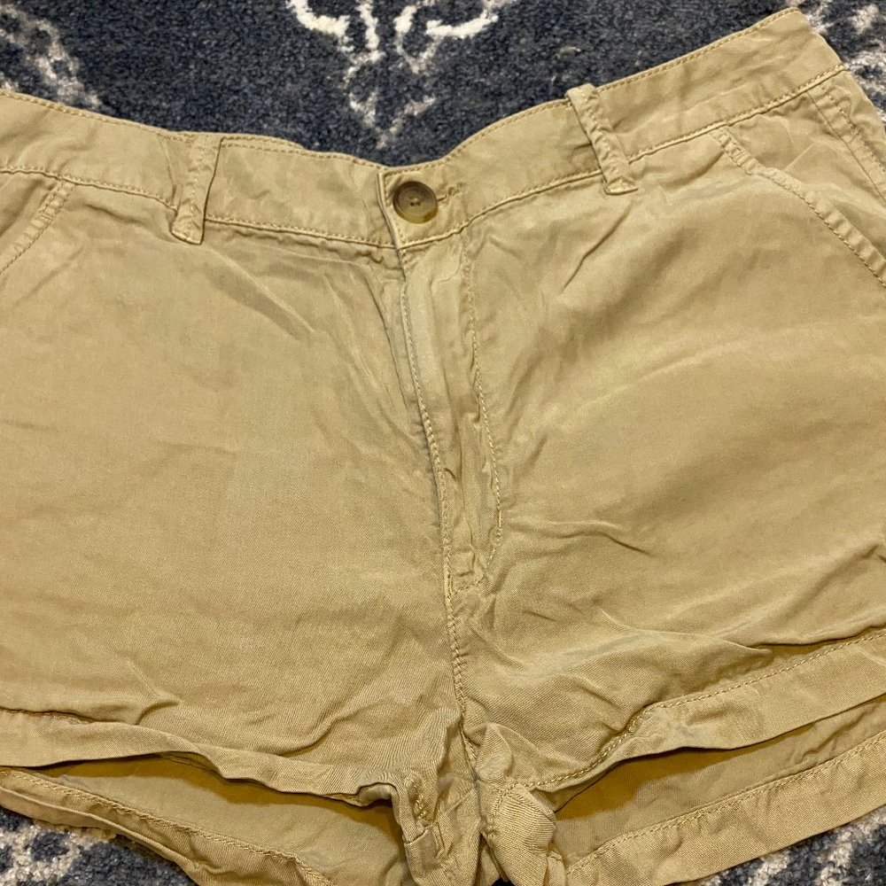 American Eagle womens shorts, size 14, tan